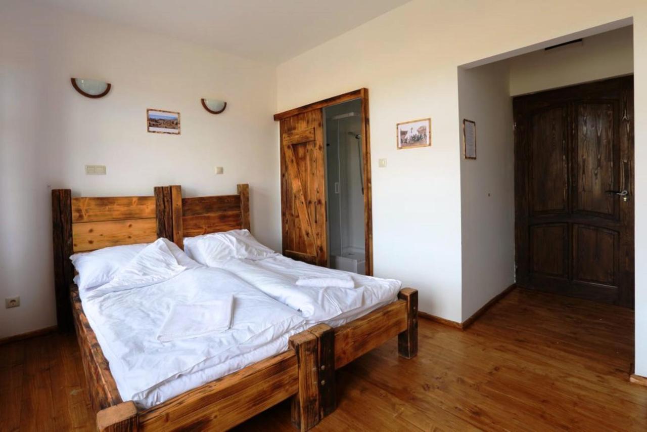 Tordas Western House Bed and Breakfast Buitenkant foto