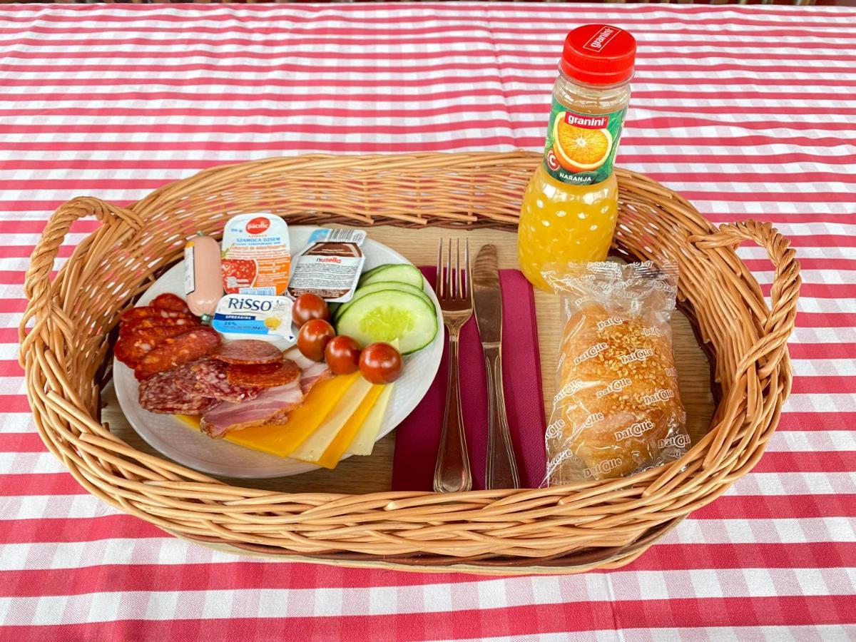 Tordas Western House Bed and Breakfast Buitenkant foto
